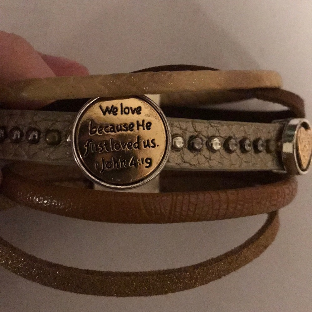 John 4:19 bracelet with magnetic clip!
